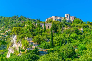 Oppede le Vieux, uçurumdan Luberon bölgesinde, Frangı bir köy tünemiş