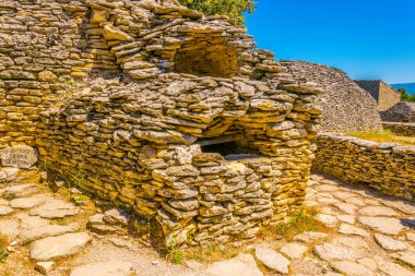 Franca Bories Köyü