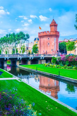 Castillet Kulesi tarihi ve kültürü içinde Perpignan, Frangı Müzesi ev sahipliği