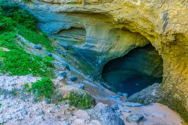 Fuente Del Río Sourge Cerca Fountaine Vaucluse Franco —  Fotos de Stock