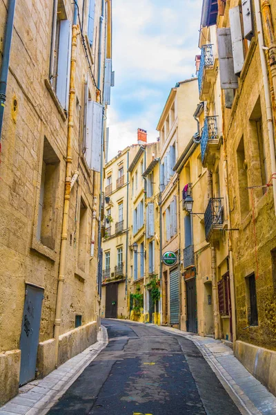 Una Calle Estrecha Centro Montpellier Franc — Foto de Stock