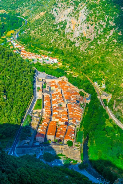 Frangı Villefranche de Conflent köyünün havadan görünümü