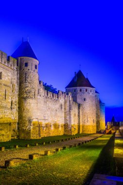 Işıklı sur Carcassonne, Frangı üzerinden gece görünüm
