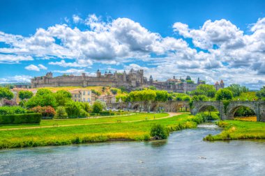 Fransa eski Carcassonne Şehir ve pont vieux