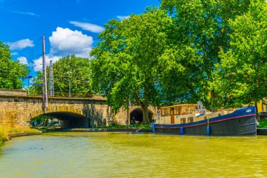 Carcassonne yakınlarındaki Canal du Midi, Franc