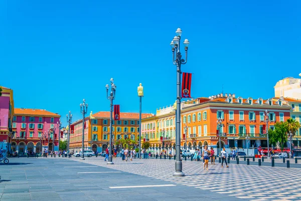 Niza Francia Junio 2017 Gente Está Paseando Por Plaza Massena — Foto de Stock