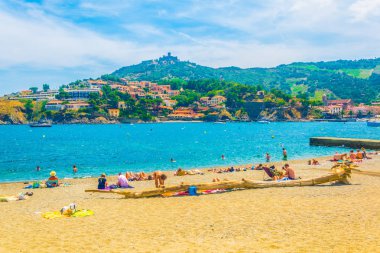 Collioure, Fransa, 26 Haziran 2017: Fort Saint Elme Frangı Collioure şehir üzerine inşa
