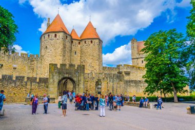Carcassonne, Fransa, 28 Haziran 2017: Porte eski şehir, Carcassonne için Frangı önde gelen Narbonnaise