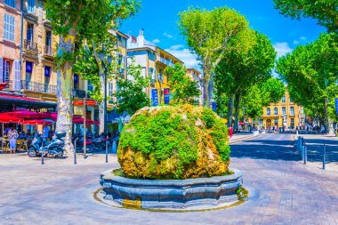 AIX-EN-PROVENCE, FRANCE, JUNE 18, 2017: Fountaine Moussue on cours Mirabeau in the center of Aix-en-Provence, Franc clipart
