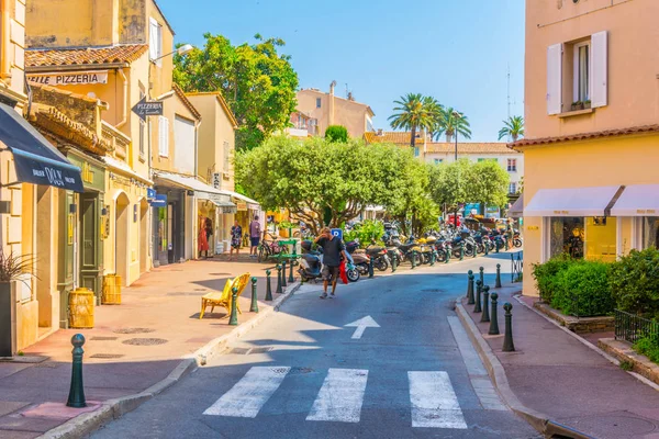 San Tropez Francia Junio 2017 Gente Está Paseando Por Una —  Fotos de Stock