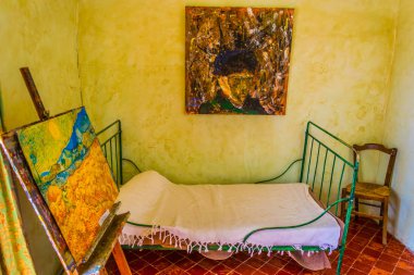 Saint Remy En Provence, Haziran 21, Fransa 2017: Kişisel odası Vincent Van Gogh'un Saint Paul Mausole Manastırı Saint Remy en Provence, Frangı de