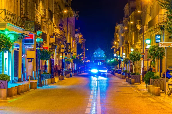 Avignon Francia Junio 2017 Vista Nocturna Una Calle Estrecha Centro — Foto de Stock
