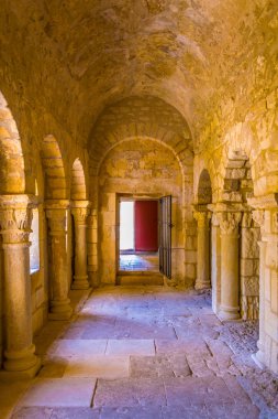 Montmajour, Haziran 21, Fransa 2017: Frangı iç Montmajour manastırda