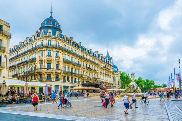 Montpellier França Junho 2017 Pessoas Estão Passeando Lugar Comedie Centro — Fotografia de Stock
