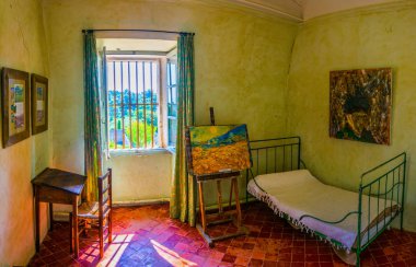Saint Remy En Provence, Haziran 21, Fransa 2017: Kişisel odası Vincent Van Gogh'un Saint Paul Mausole Manastırı Saint Remy en Provence, Frangı de