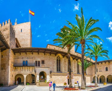 Palma de Mallorca, Spai Almudaina sarayın ana avlu