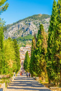 Pollenca, Mallorca, Spai El Calvari chapel önde gelen Carrer del Calvari merdiven 365 adımlardan