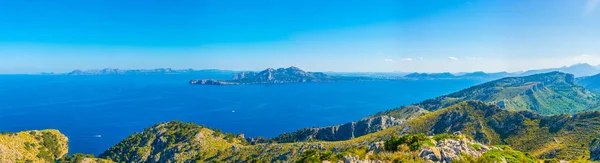 Península Victoria Que Separa Las Bahías Alcudia Pollenca Mallorca Spai —  Fotos de Stock