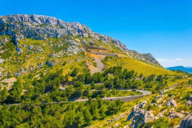 Mallorca, Spai dolambaçlı bir sahil yolu