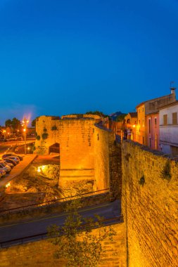 Gün batımı Sur Mallorca, Spai, Alcudia şehrin görünümünü