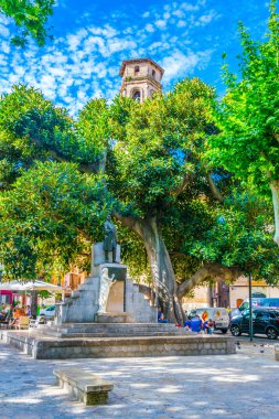 Palma De Mallorca, İspanya, 18 Mayıs 2017: Heykel, Antonio Maura Palma de Mallorca, Spai