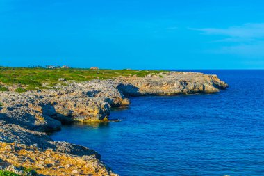 Düzensiz sahil Mallorca Porto Crist adlı