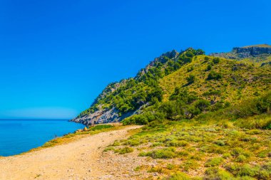 Mallorca, Spai koyunda Es Calo