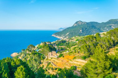 Mallorca Sahil hizalayıp düzensiz bırakmak yakın de Valldemossa, Spai bağlantı noktası