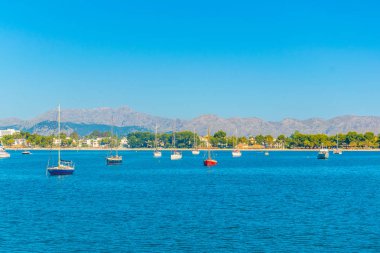 Bir Port d'Alcudia, Mallorca, Spai deniz görünümü