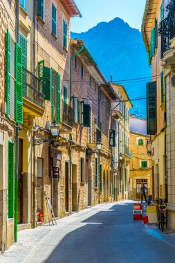 İspanyol şehir Nottingham Mallorc, dar bir sokakta