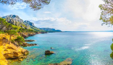 Mallorca, Spai koyunda Es Calo