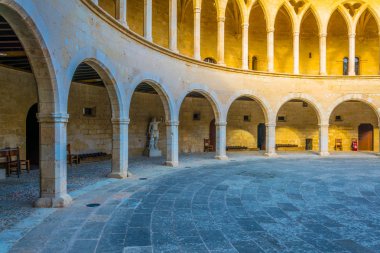 Castell de Bellver Palma de Mallorca, Spai, iç avlusu