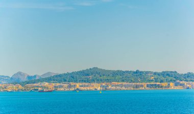 Bir Port d'Alcudia, Mallorca, Spai deniz görünümü