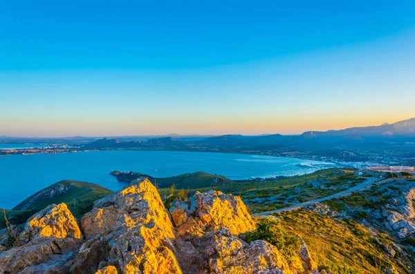 Vista Aérea Atardecer Bahía Pollenca Con Port Pollenca Pueblos Alcudia — Foto de Stock