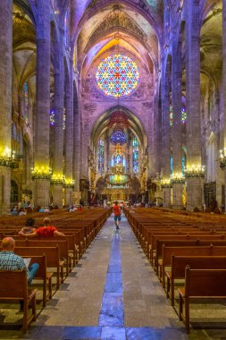 Palma De Mallorca, İspanya, 18 Mayıs 2017: İç katedral Palma de Mallorca, Spai