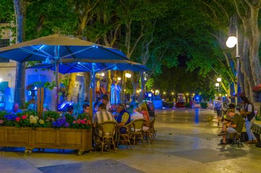 Palma De Mallorca, İspanya, 18 Mayıs 2017: Gece görünümünü Passeig del tarihi, tarihi merkezi Palma de Mallorca, Spai