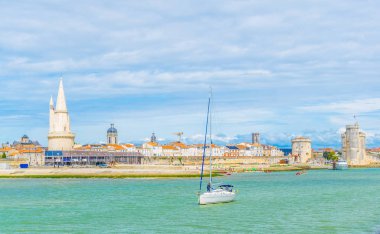 Seaside La Tour de la Lanterne, Frangı tarafından hakim Rochelle