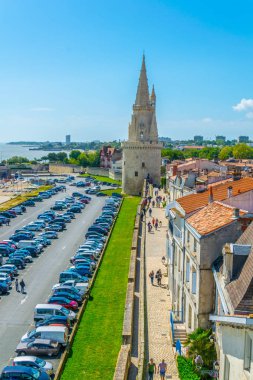 Seaside La Tour de la Lanterne, Frangı tarafından hakim Rochelle