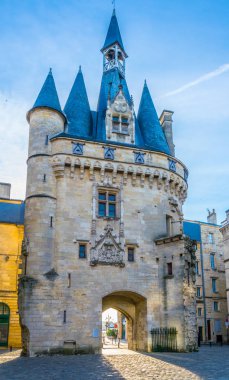 Bordeaux, Frangı tarihi merkezi Porte Cailhau