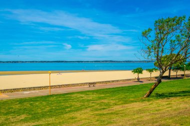 Arcachon, Frangı kumlu bir plaj görünümü