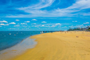 Arcachon, Frangı kumlu bir plaj görünümü
