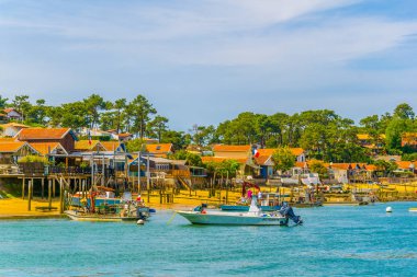 Frangı Arcachon koyu sahil şeridi