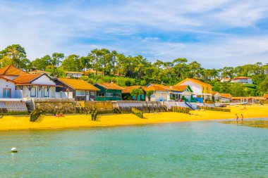 Frangı Arcachon koyu sahil şeridi