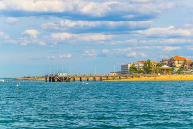 Bir Arcachon, Frangı kıyı şeridi