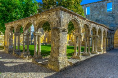Les Cordeliers Saint Emilion, Frangı içinde manastır