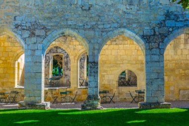 Les Cordeliers Saint Emilion, Frangı içinde manastır