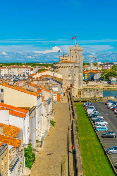 Tur de la chaine ve tur Saint Nicholas, La Rochelle, Frangı havadan görünümü