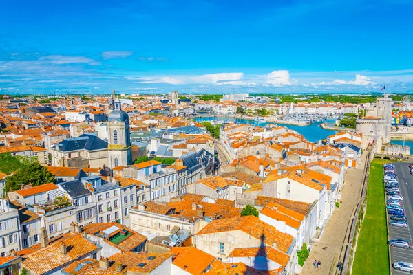 La Rochelle Tur de la Jane'in, Tur Saint Nicholas ve Katedrali, Frangı da dahil olmak üzere havadan görünümü