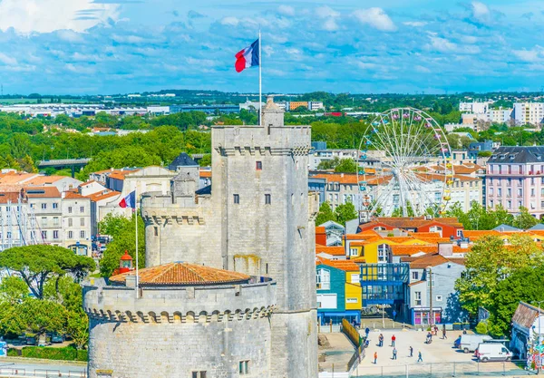 Tur de la chaine ve tur Saint Nicholas, La Rochelle, Frangı havadan görünümü