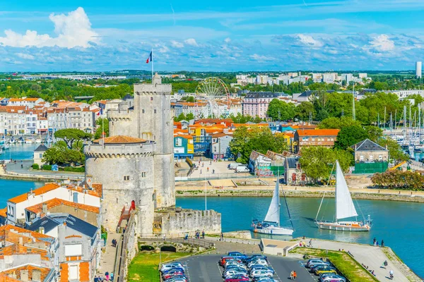 Tur de la chaine ve tur Saint Nicholas, La Rochelle, Frangı havadan görünümü